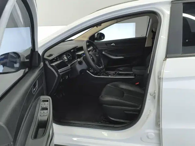 Chery Arrizo 5 — Фото автомобиля 9
