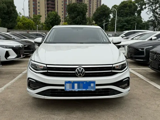 Volkswagen Bora — Фото автомобиля 2