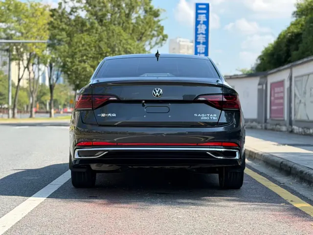 Volkswagen Sagitar — Фото автомобиля 5