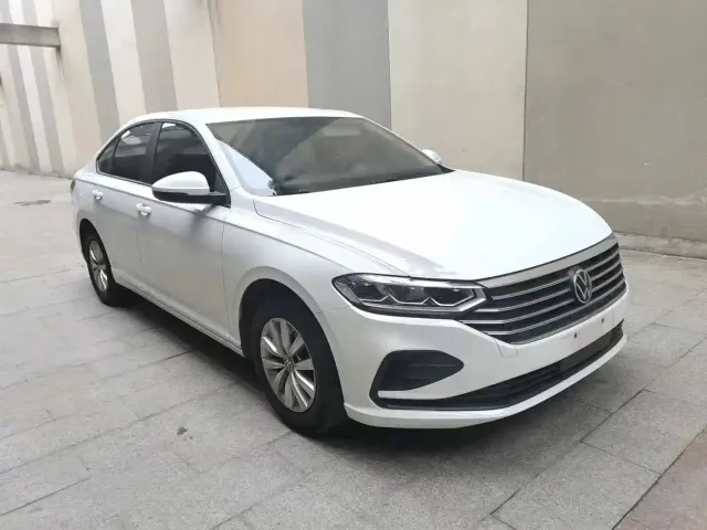 Volkswagen Lavida — Фото автомобиля 3