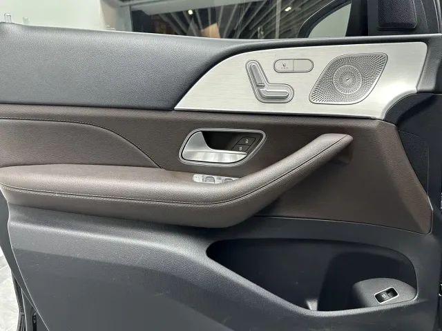 Mercedes-Benz GLE-Class — Фото автомобиля 21