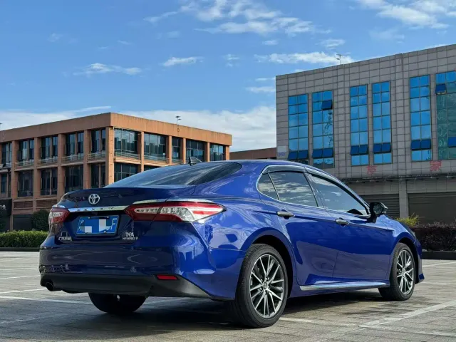 Toyota Camry — Фото автомобиля 9