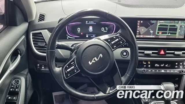 Kia Seltos — Фото автомобиля 12