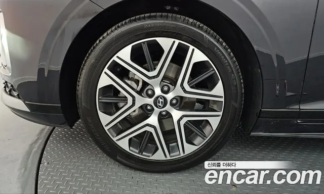 Hyundai Grandeur GN7 — Фото автомобиля 5