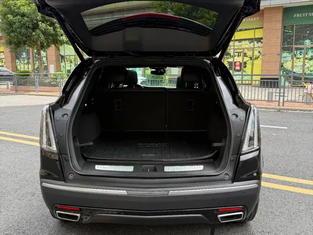 Cadillac XT5 — Фото автомобиля 12