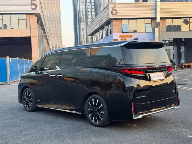 Toyota Vellfire — Фото автомобиля 12