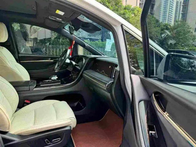GAC Trumpchi M8 — Фото автомобиля 8