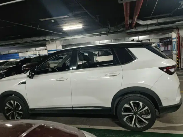 Wuling Asta — Фото автомобиля 5
