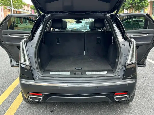 Cadillac XT5 — Фото автомобиля 13
