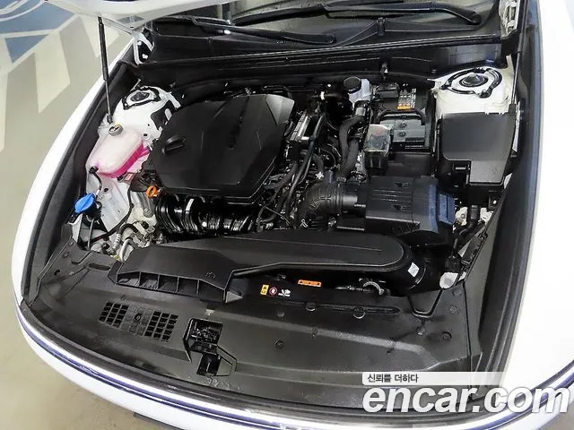 Hyundai Grandeur GN7 — Фото автомобиля 19