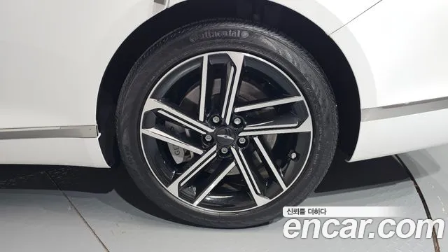 Genesis G80 RG3 — Фото автомобиля 6