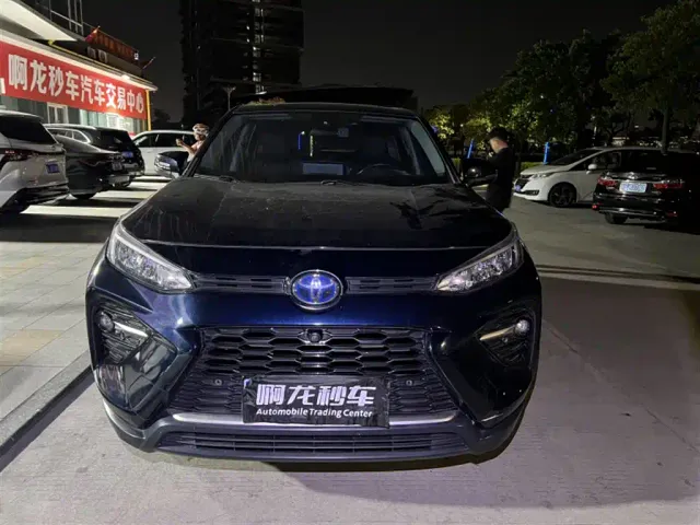 Toyota Wildlander — Фото автомобиля 2