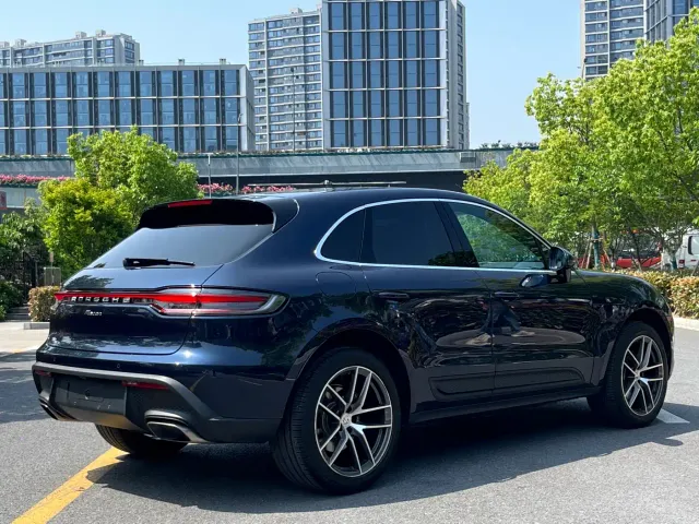 Porsche Macan — Фото автомобиля 14