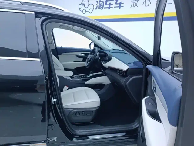 Buick Envision Plus — Фото автомобиля 8