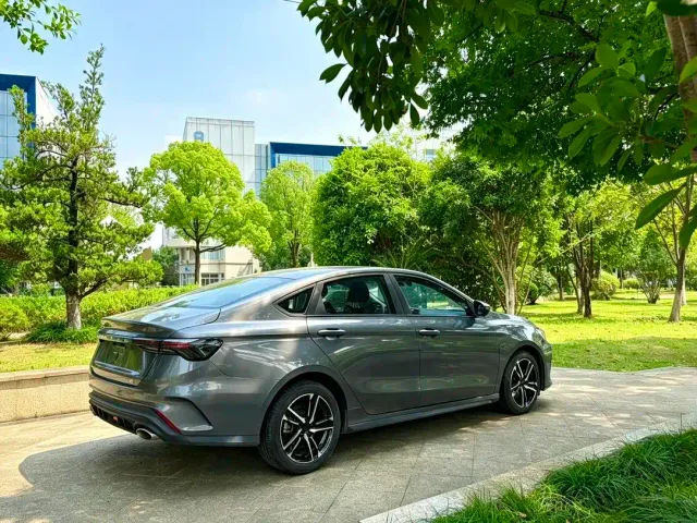 Geely Binrui — Фото автомобиля 4