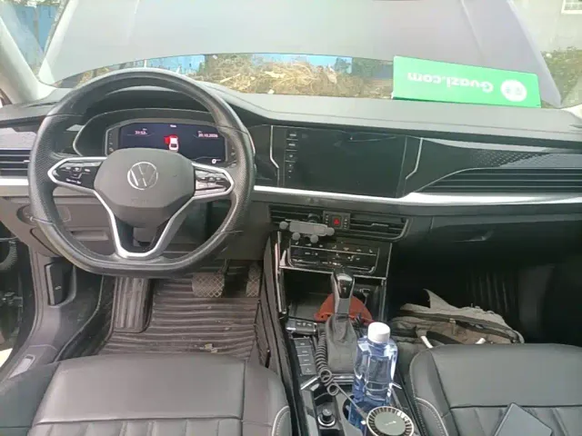 Volkswagen Passat — Фото автомобиля 9