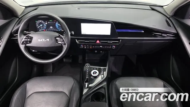 Kia Niro — Фото автомобиля 7