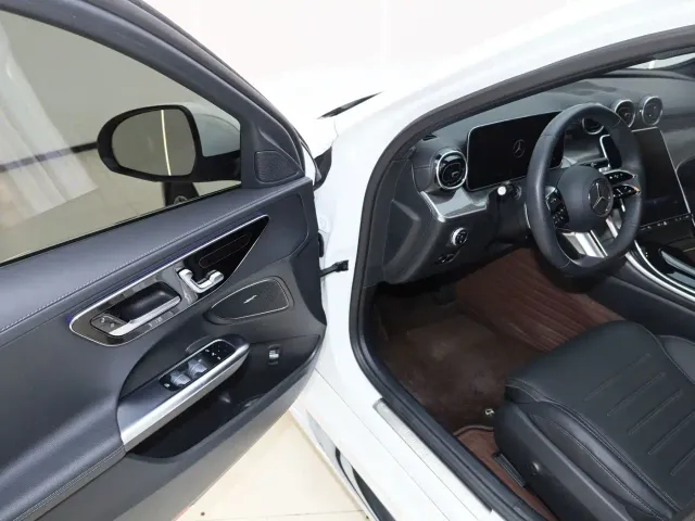 Mercedes-Benz C-Class — Фото автомобиля 10