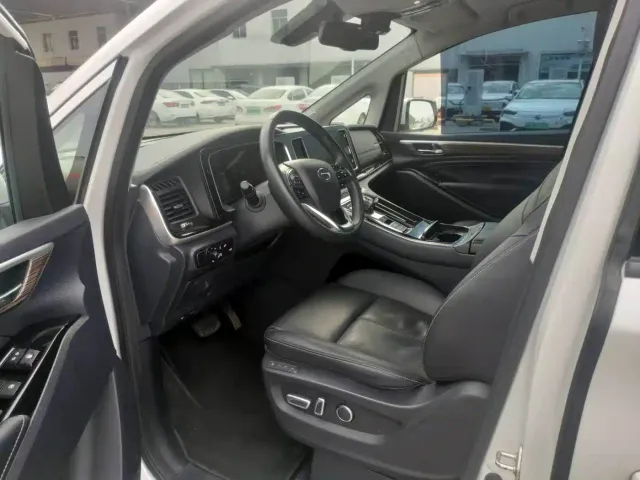 GAC Trumpchi M8 — Фото автомобиля 9