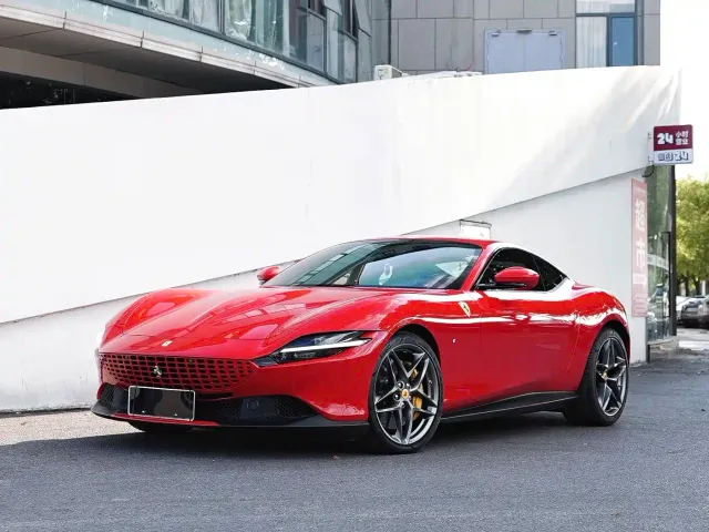 Фотография автомобиля — Ferrari Roma