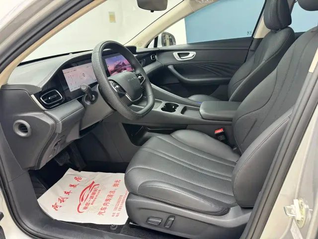 Roewe D7 — Фото автомобиля 7