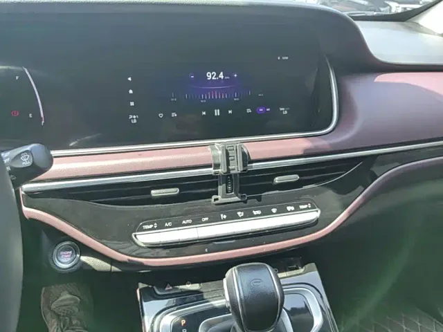 GAC Trumpchi M6 — Фото автомобиля 17