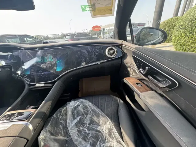 Mercedes-Benz EQS — Фото автомобиля 12