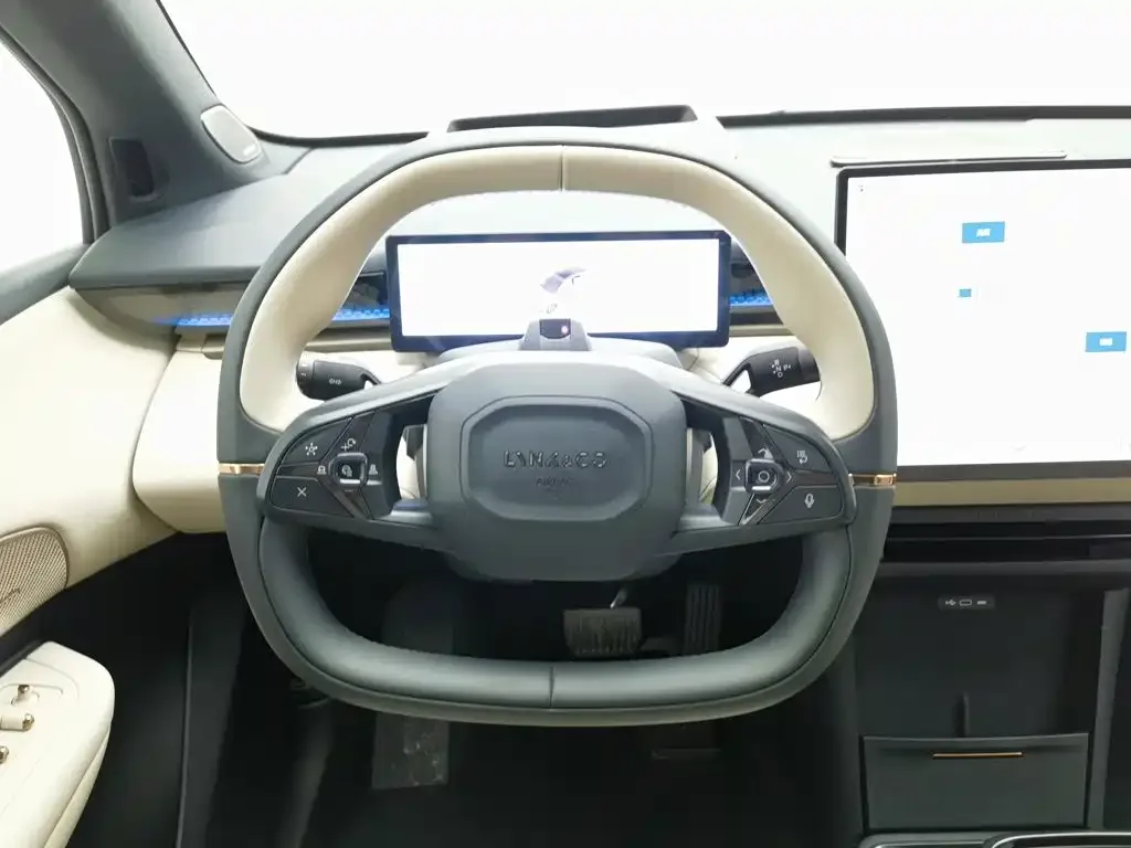 Lynk & Co Lynk & Co Z20 2025 530km RWD Max — Фото автомобиля 11