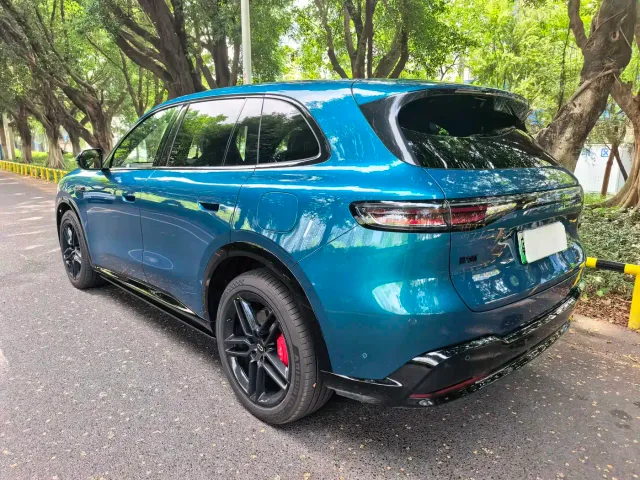 Aito M6 — Фото автомобиля 5