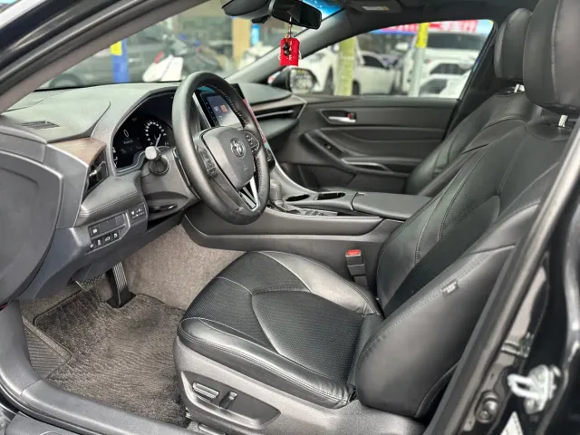 Toyota Avalon — Фото автомобиля 5
