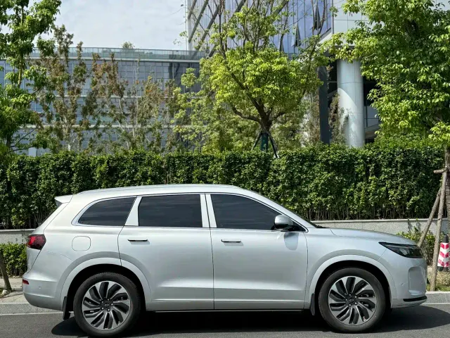 Aito M7 — Фото автомобиля 14