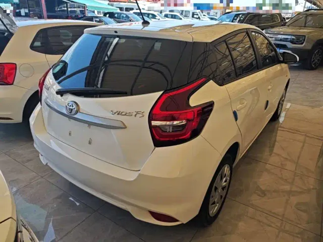 Toyota Vios FS — Фото автомобиля 6