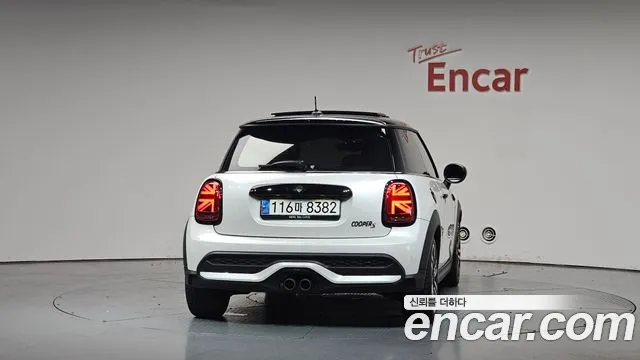 Mini Cooper — Фото автомобиля 3