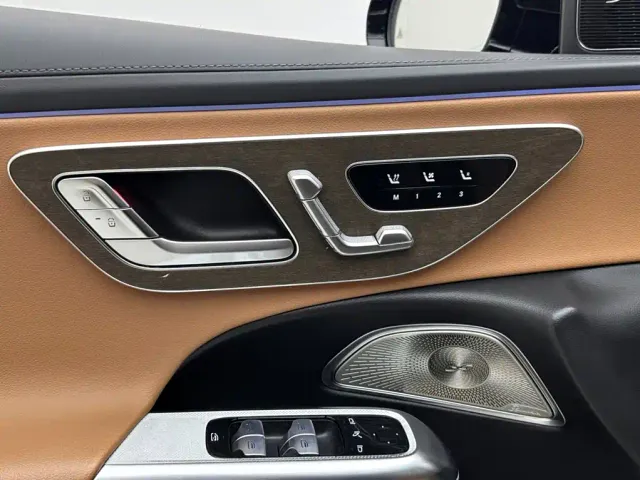 Mercedes-Benz E-Class — Фото автомобиля 15