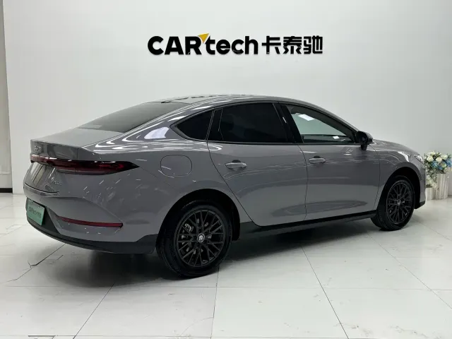 BYD Qin PLUS — Фото автомобиля 9