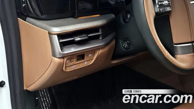 Hyundai Grandeur Grandeur (GN7) 3.5 Бензин 2WD — Фото автомобиля 16