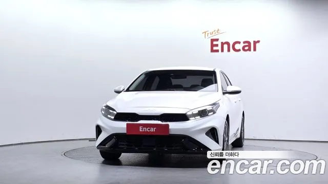 Kia K3 — Фото автомобиля 3