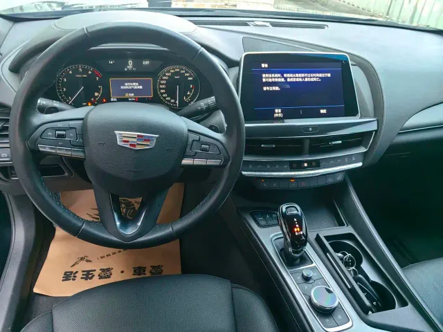 Cadillac CT5 — Фото автомобиля 12