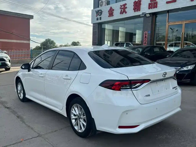 Toyota Corolla — Фото автомобиля 5