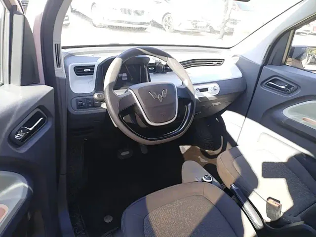 Wuling Hongguang Mini EV — Фото автомобиля 9