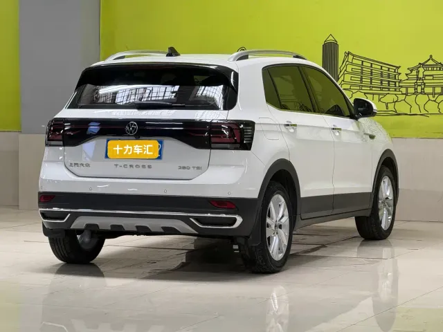 Volkswagen T-Cross — Фото автомобиля 3