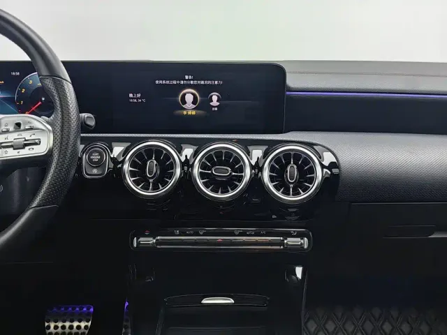 Mercedes-Benz CLA-Class — Фото автомобиля 12