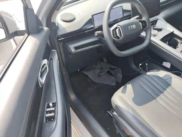 Geely Galaxy E5 — Фото автомобиля 15