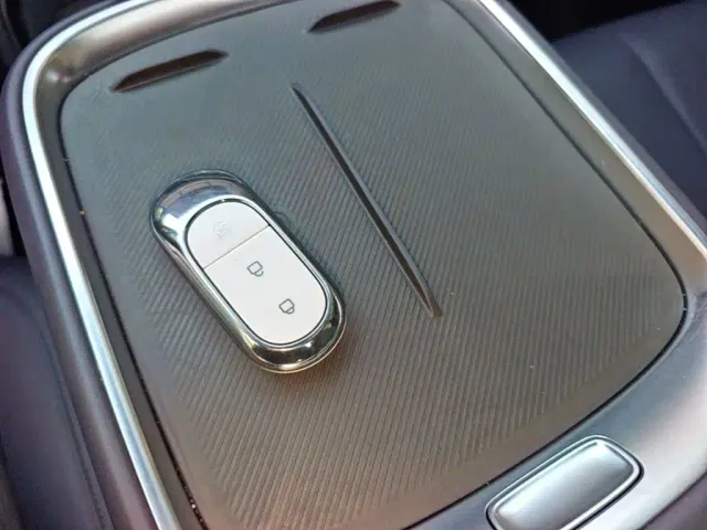 Leapmotor B10 — Фото автомобиля 8
