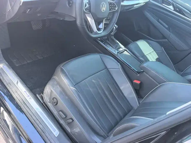 Volkswagen Passat — Фото автомобиля 9