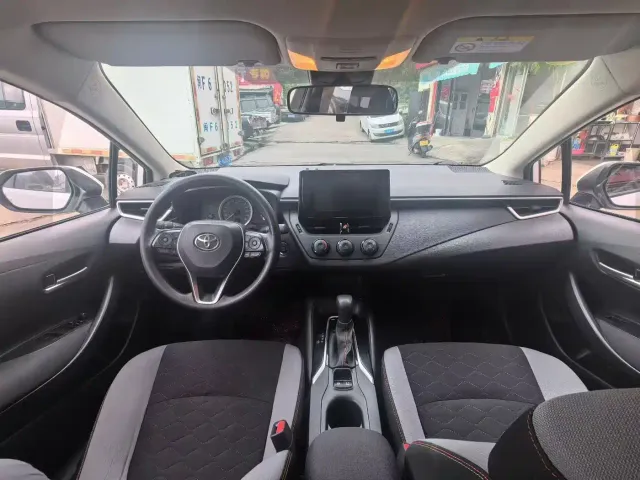 Toyota Corolla — Фото автомобиля 8