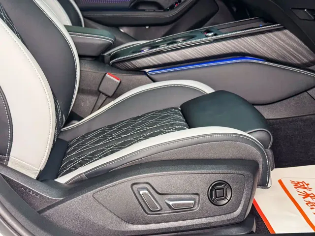 Audi A5L — Фото автомобиля 13