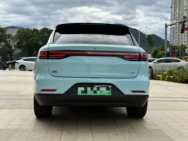 Leapmotor C11 — Фото автомобиля 13