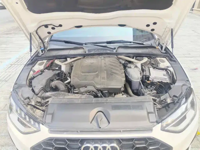 Audi A4L — Фото автомобиля 9