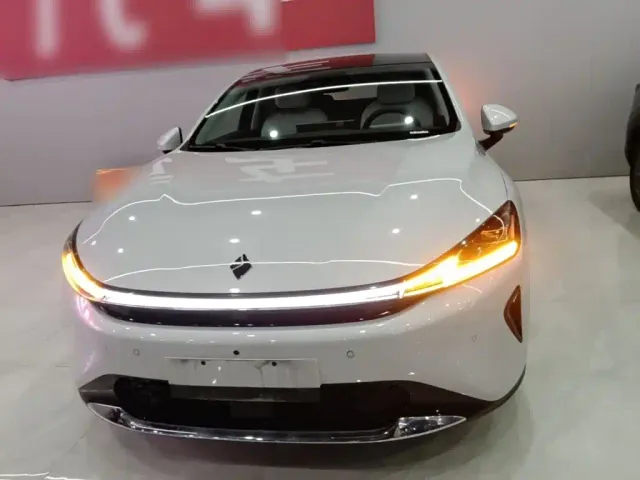 Baojun Xiangjing — Фото автомобиля 2